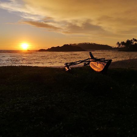 Turtle Bay Beach Resort Mirissa Zewnętrze zdjęcie