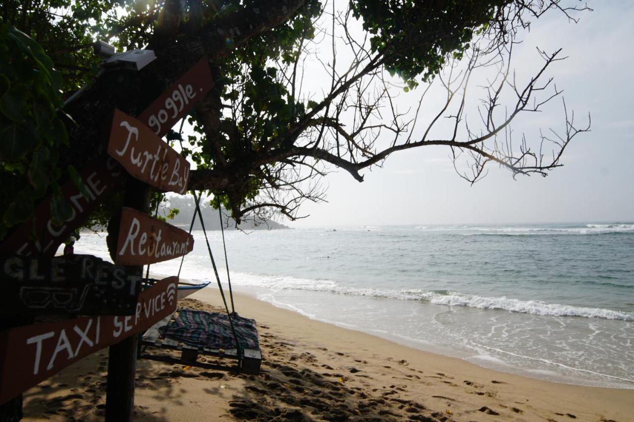 Turtle Bay Beach Resort Mirissa Zewnętrze zdjęcie